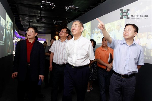 ×ðÁú¶¶È¦(Öйú¹ÙÍø)-Ϊdu¶øÉú